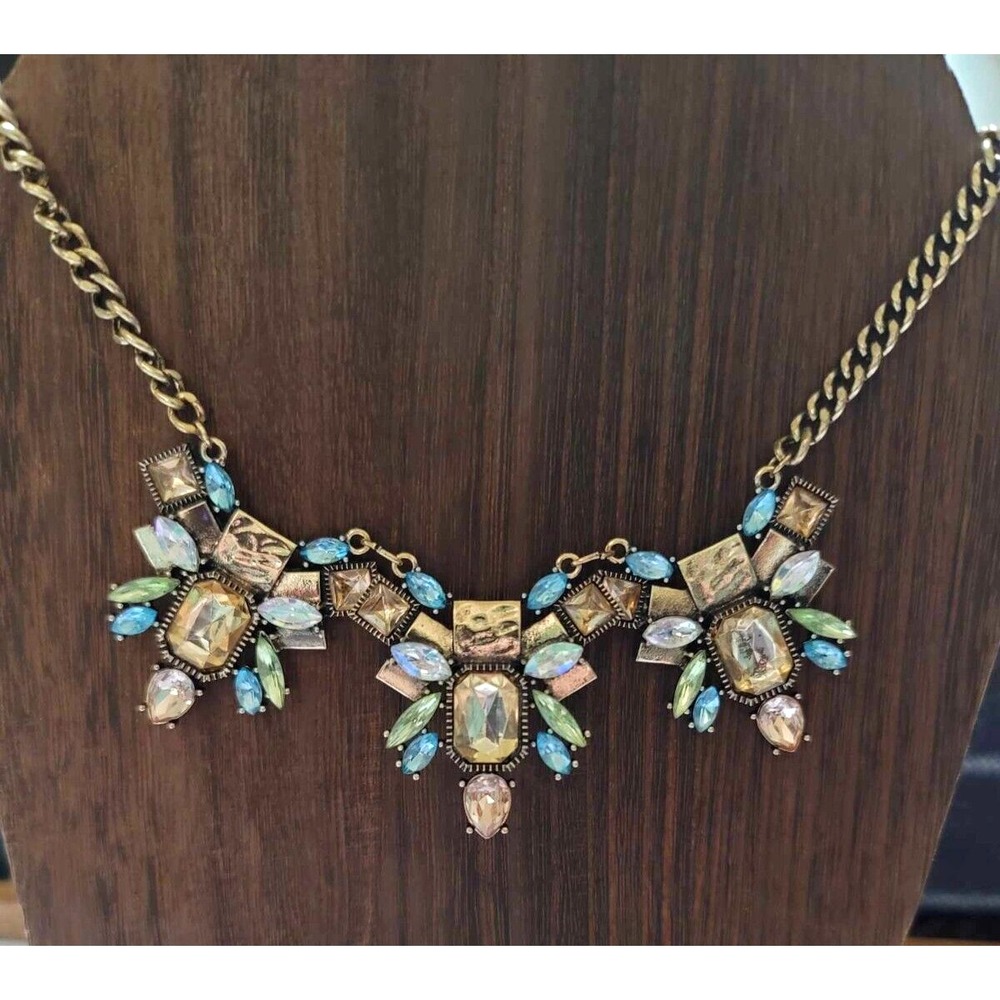 BIJOUX TERNER Gold-tone Floral Multi-Color Statement Necklace